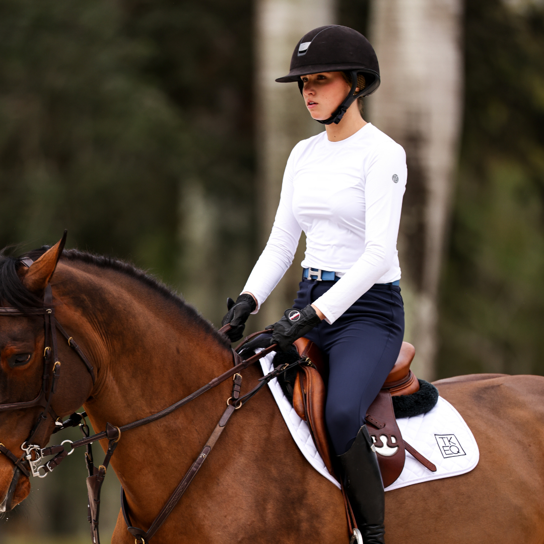 GlobeTROT Performance Top | Classic White