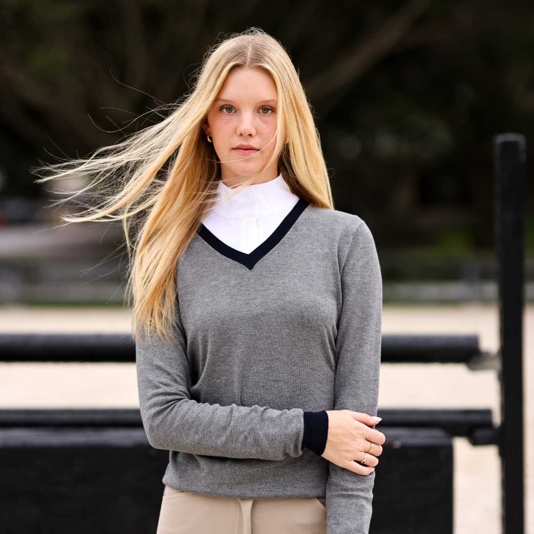 TKEQ ESSENTIAL™: Contrast V-Neck Sweater | Graphite