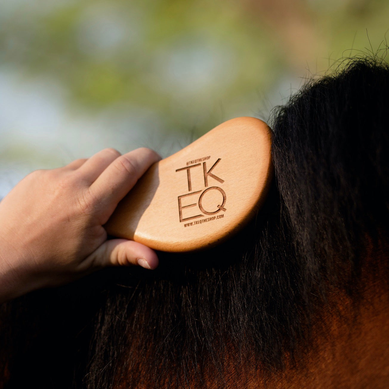 TKEQ x SPR Mane & Tail Brush | Natural